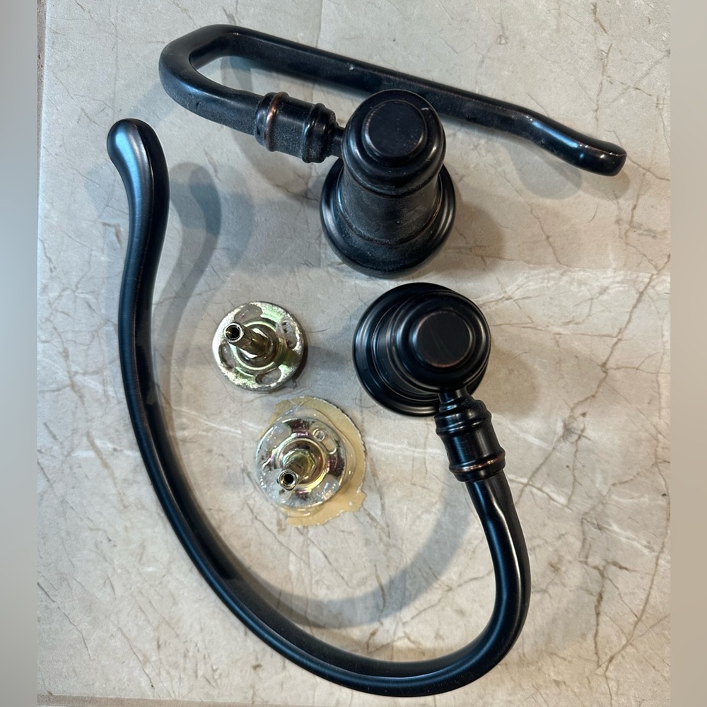 Price Pfister Ashfield Tuscan Bronze hand towel & toilet paper holders